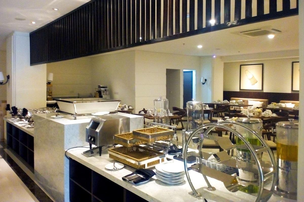 M Hotel Соронг Екстериор снимка