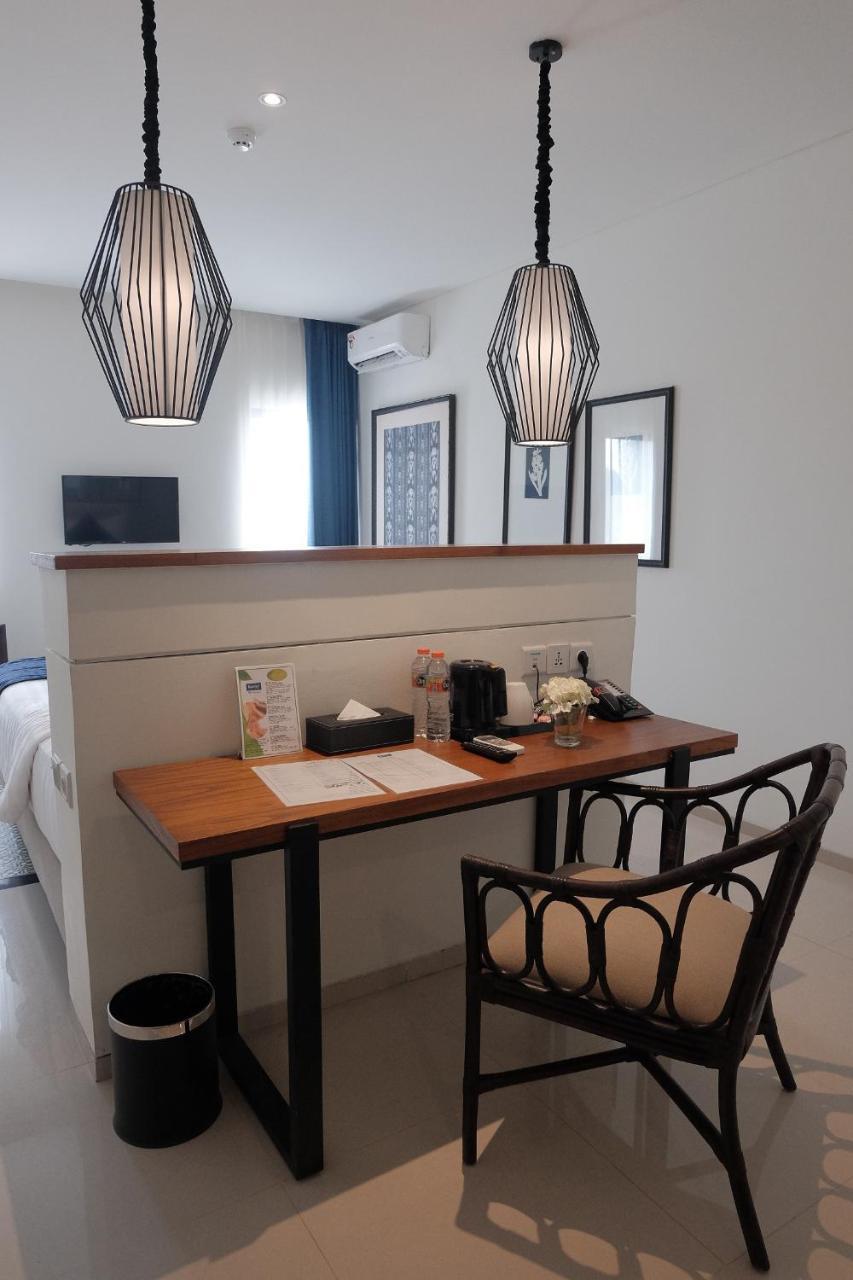 M Hotel Соронг Екстериор снимка