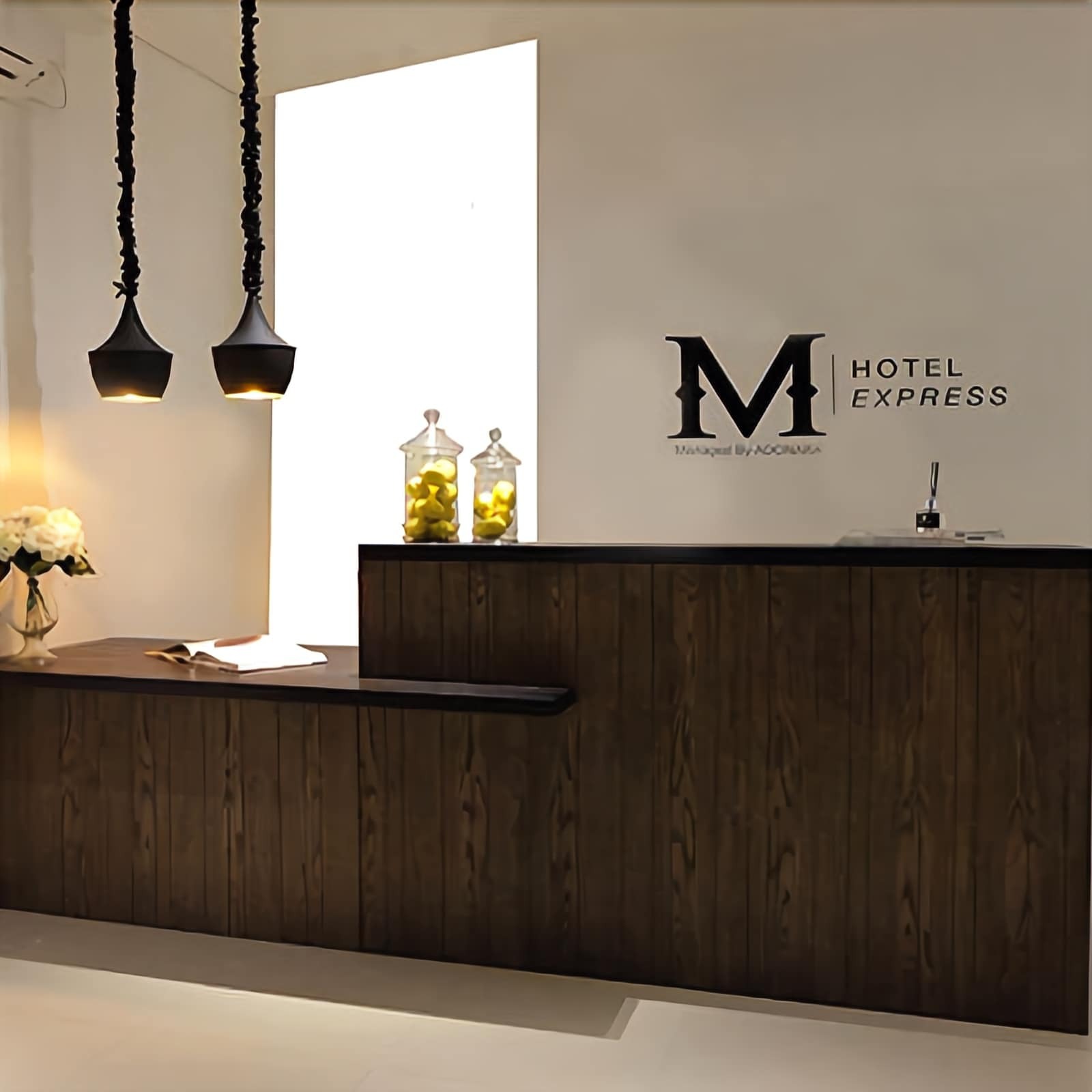 M Hotel Соронг Екстериор снимка
