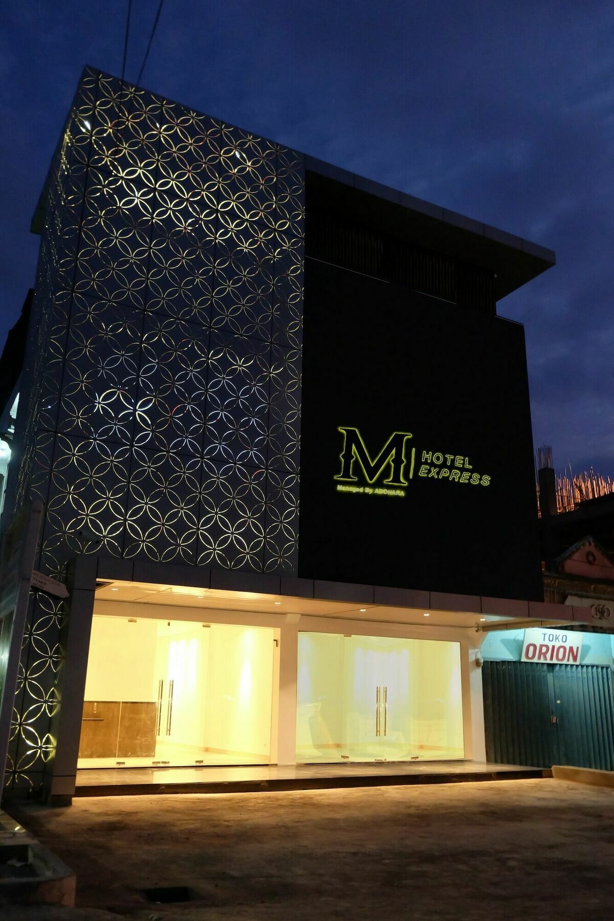M Hotel Соронг Екстериор снимка
