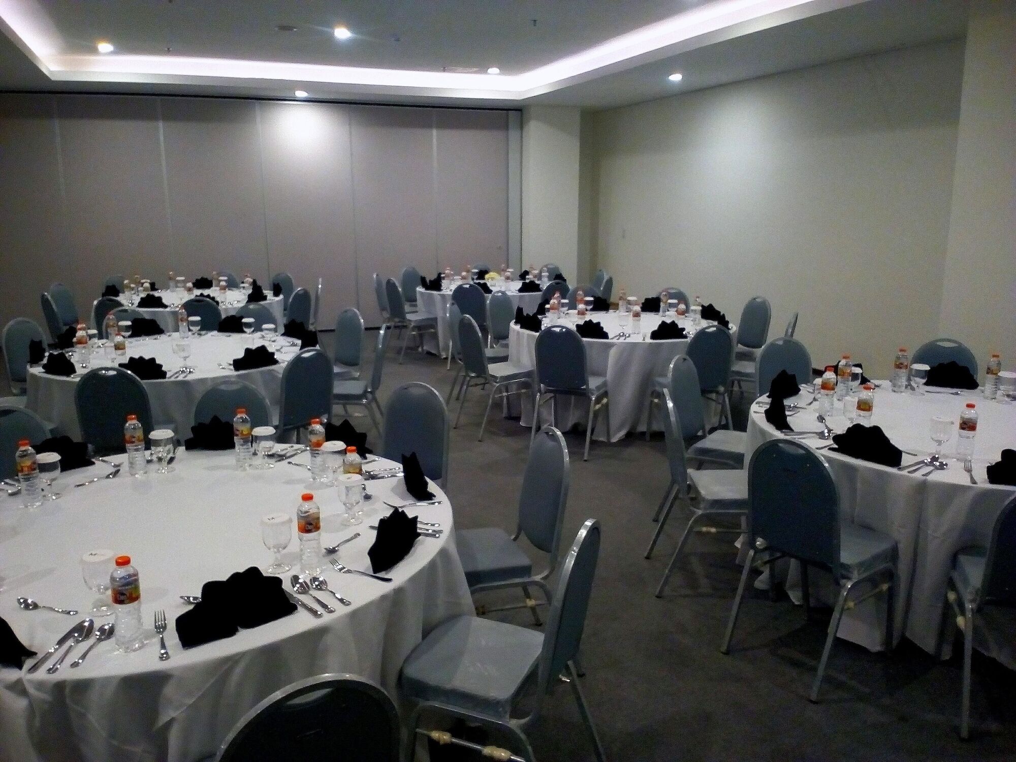 M Hotel Соронг Екстериор снимка